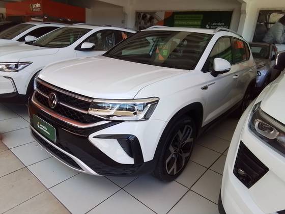 VOLKSWAGEN TAOS 1.4 250 TSI TOTAL FLEX HIGHLINE AUTOMÁTICO